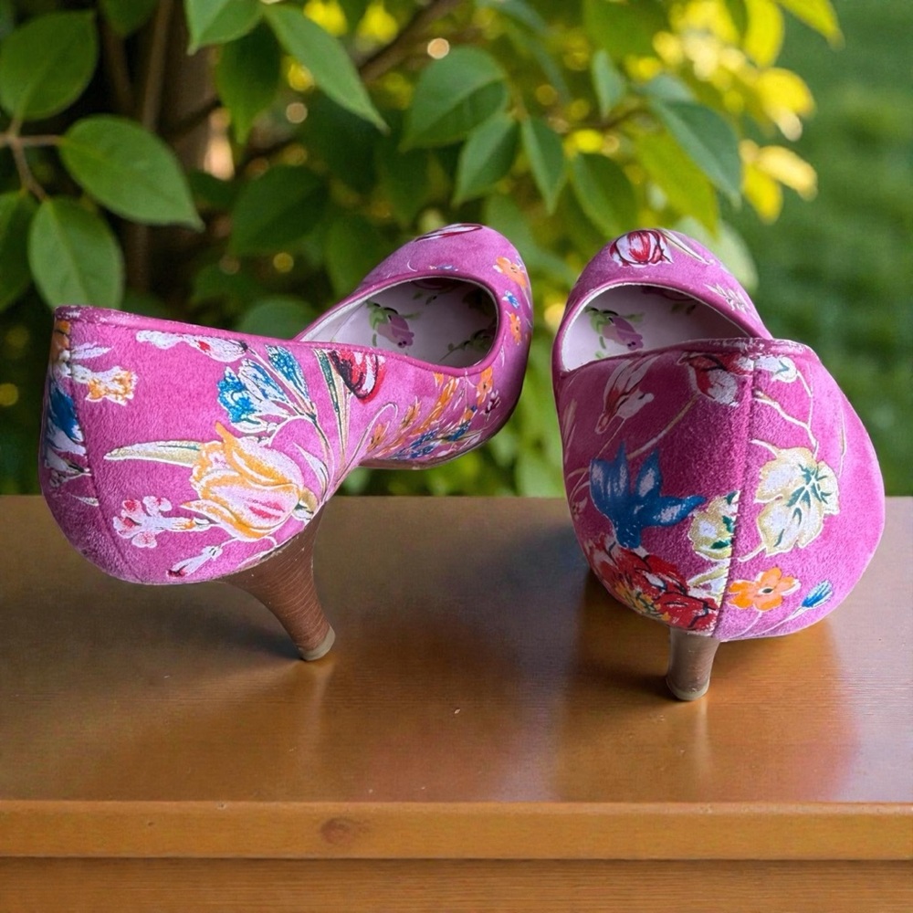 Betsy Johnson Garden Party Pumps size 7.5 - Picture 10 of 13